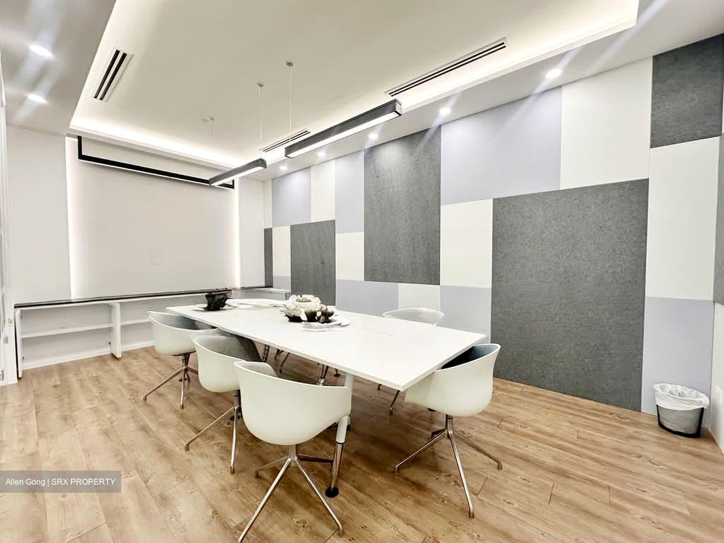 The Central (D1), Office #579589721